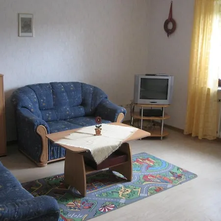 Dorflinger Apartment *